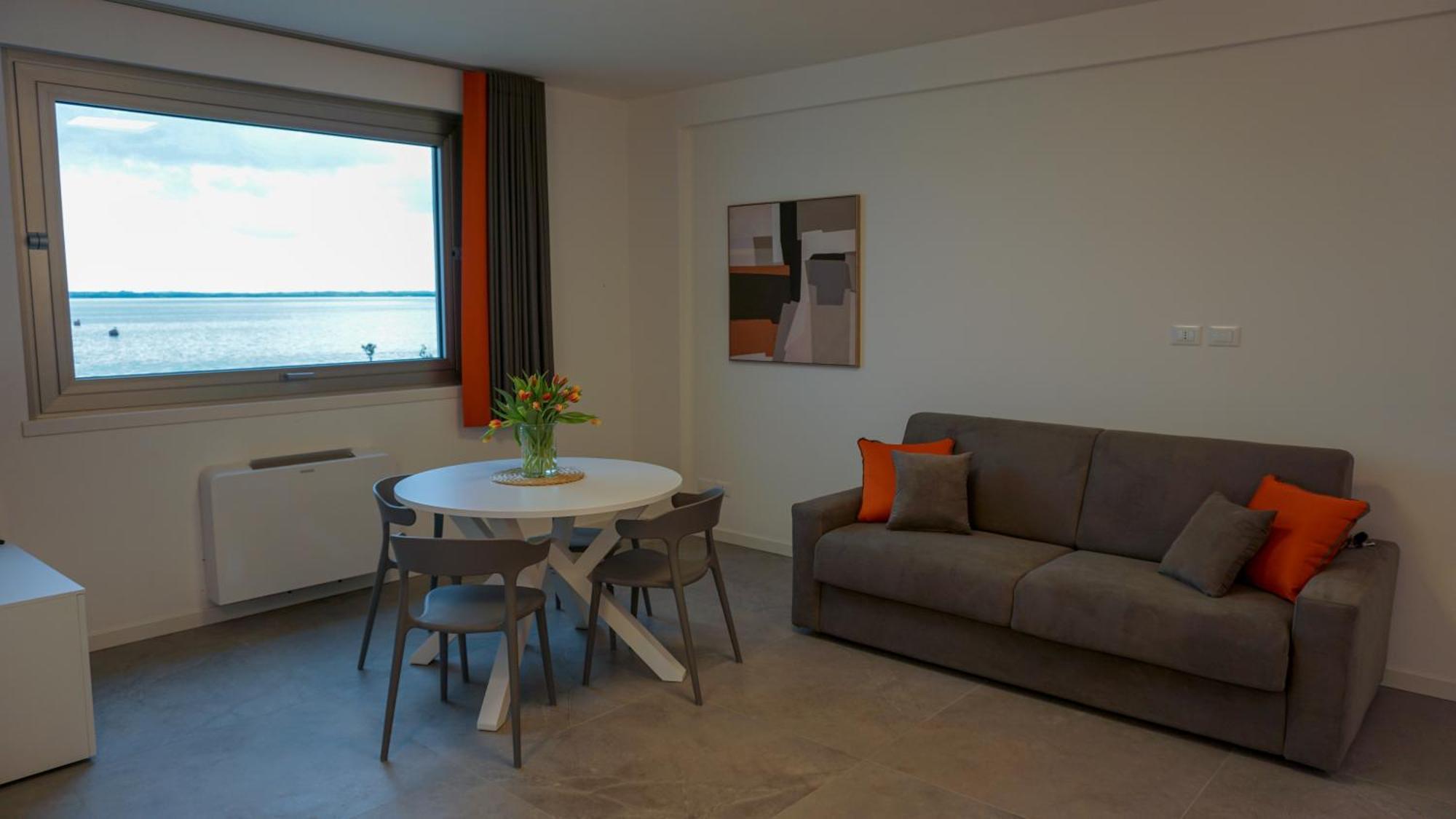 Sirmio Apartments - Darsena Stay Sirmione Eksteriør bilde