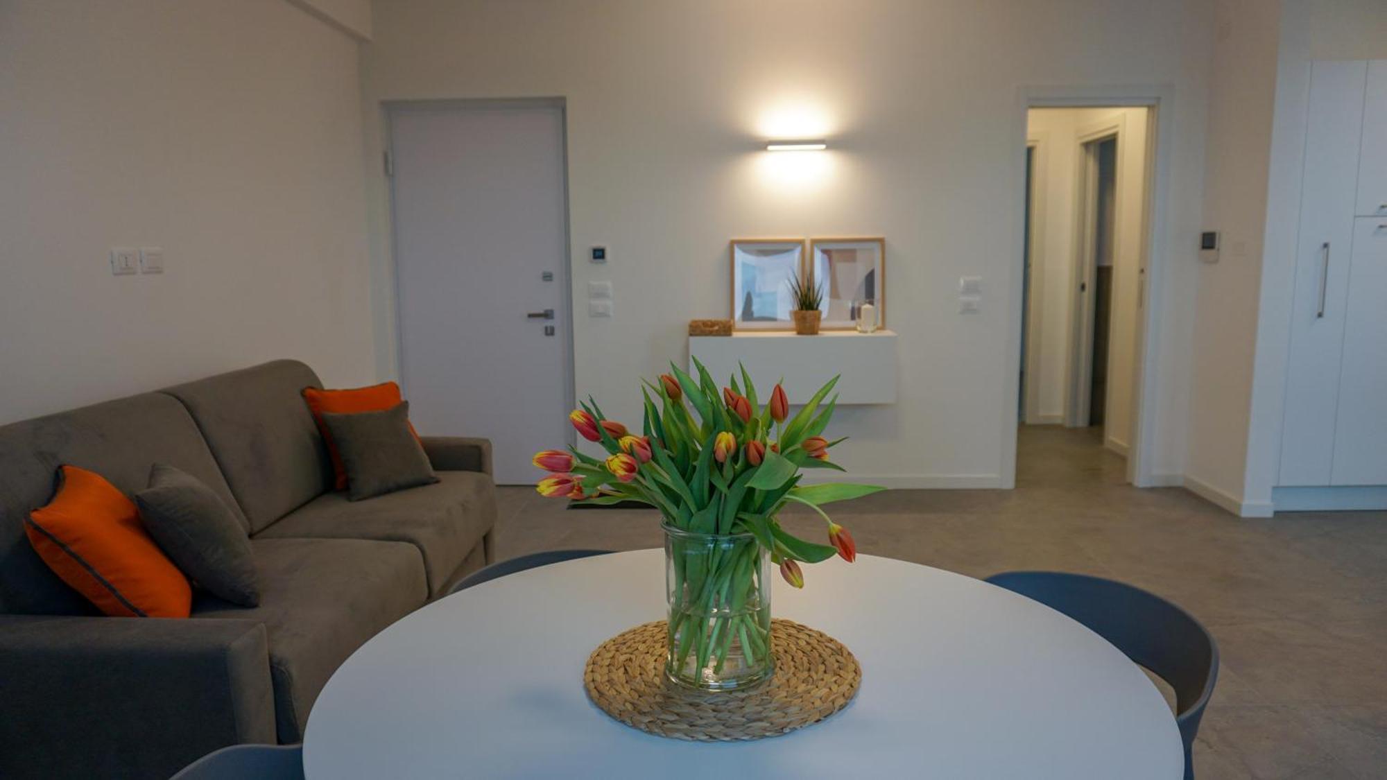 Sirmio Apartments - Darsena Stay Sirmione Eksteriør bilde