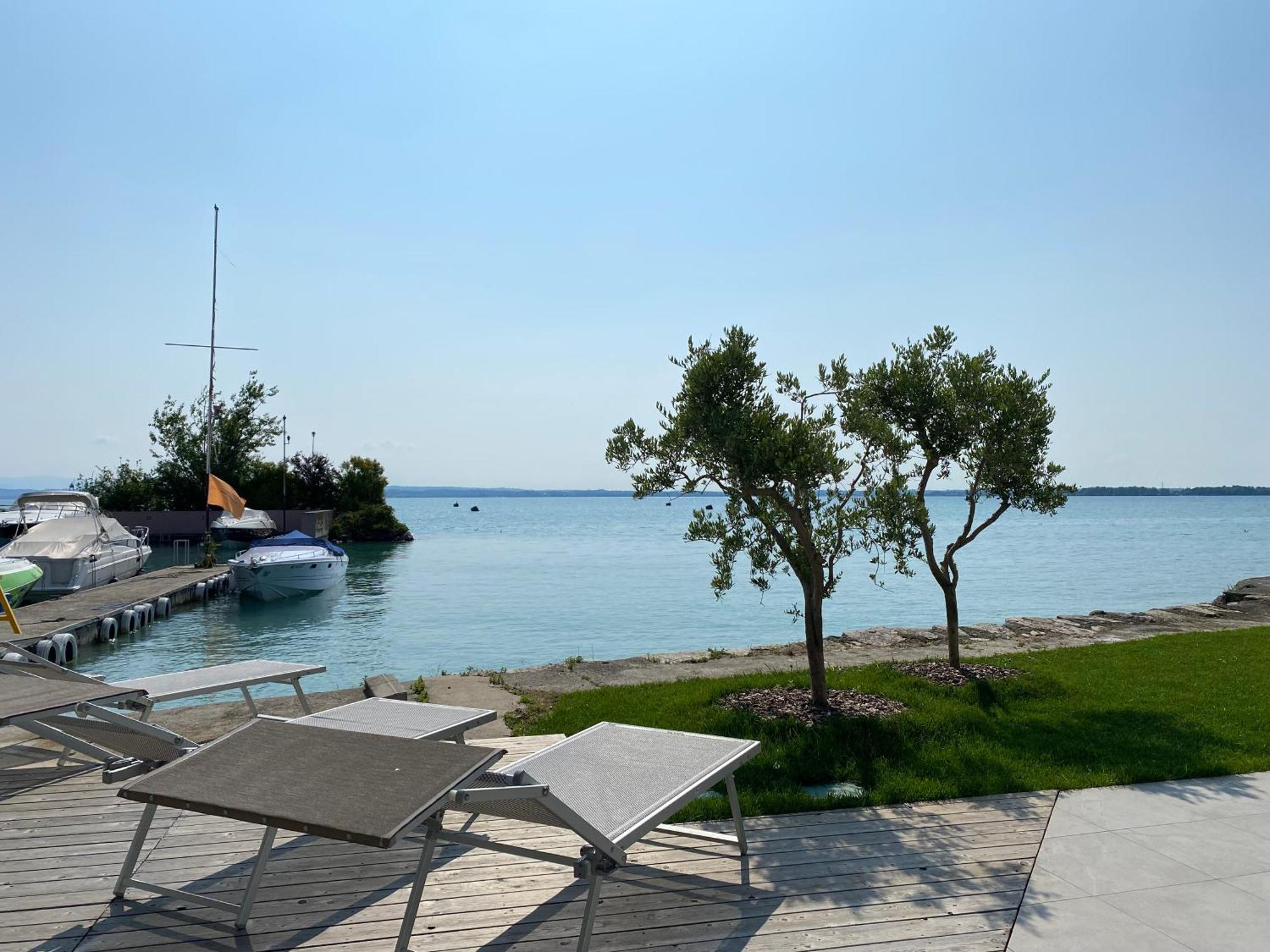 Sirmio Apartments - Darsena Stay Sirmione Eksteriør bilde