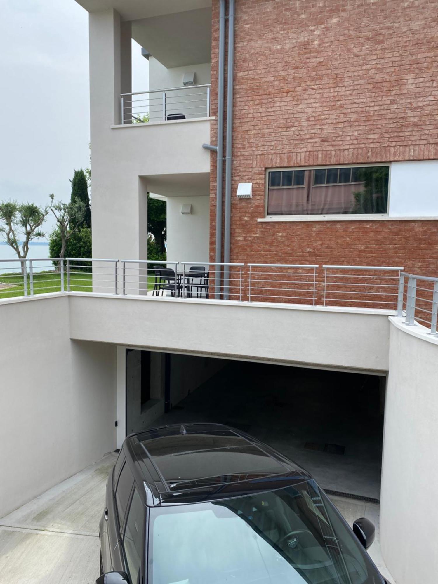 Sirmio Apartments - Darsena Stay Sirmione Eksteriør bilde