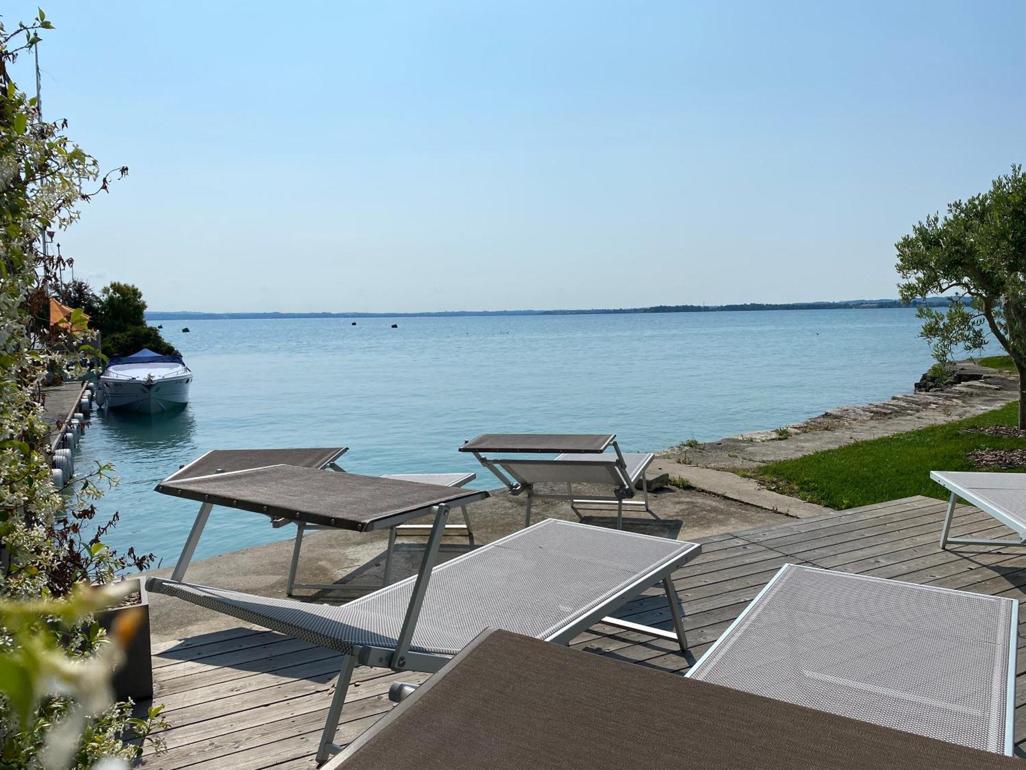 Sirmio Apartments - Darsena Stay Sirmione Eksteriør bilde